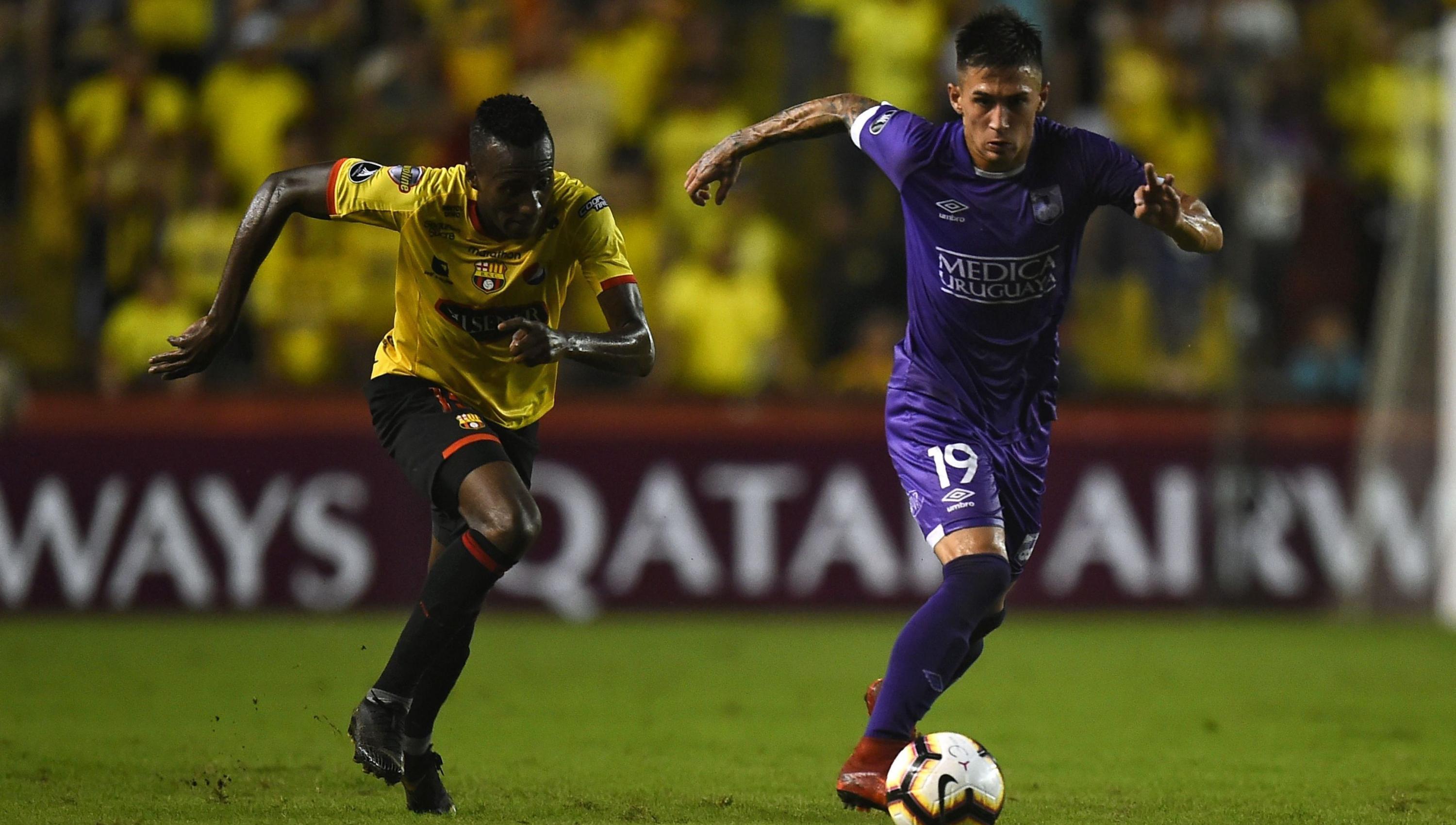 Barcelona vs. Defensor Sporting: Oyola marcó espectacular golazo para el 1-0 del cuadro ecuatoriano | VIDEO. (Foto: AFP)