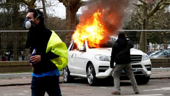 Francia | "Chalecos amarillos" han atacado a 70 diputados desde el inicio de las protestas. (EFE)
