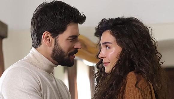 La telenovela "Hercai" es protagonizada por los actores Ebru Şahin y Akin Akinözü (Foto: Mia Yapım)