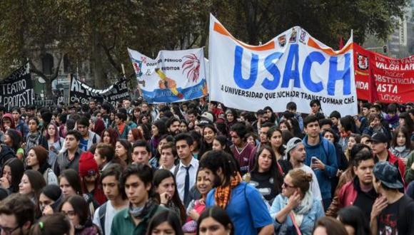 Chile: ¿Qué es el CAE y por qué los estudiantes piden su fin? - 1