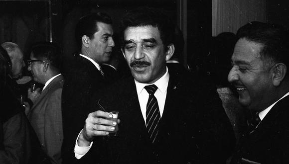 Gabriel García Márquez en Lima. Atrás, Mario Vargas Llosa. Ocurrió en Lima en 1967, nueve años del famoso puñetazo en DF que los enemistó. Foto: Archivo histórico de El Comercio.
