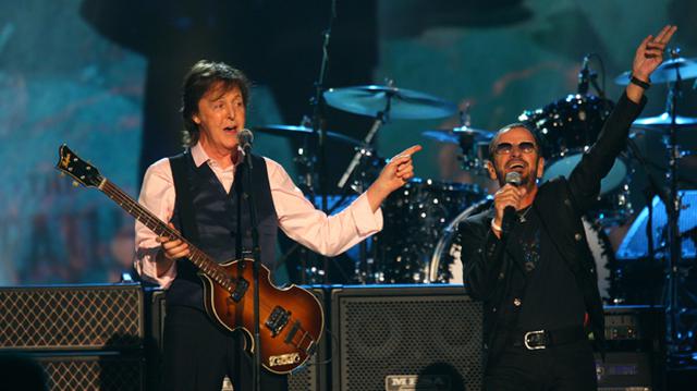 Paul McCartney y Ringo Starr cantaron juntos "Hey Jude" - 1