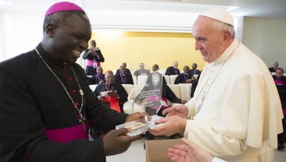 Papa Francisco llega a Uganda, segunda etapa de gira africana
