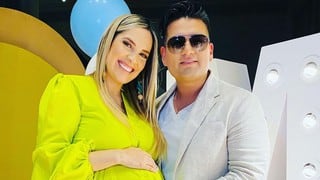 Deyvis Orosco planificó la llegada de su bebé con su novia Cassandra Sánchez De Lamadrid