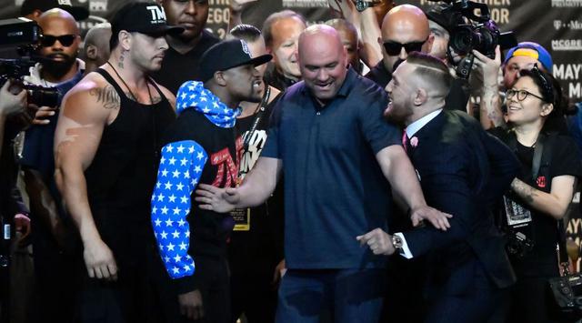 McGregor: "Es culpa de tu padre, tendría que haberte convencido de que siguieras retirado. Podrías haber mantenido el récord (49-0), pero no será así". (Foto: AFP/Reuters)