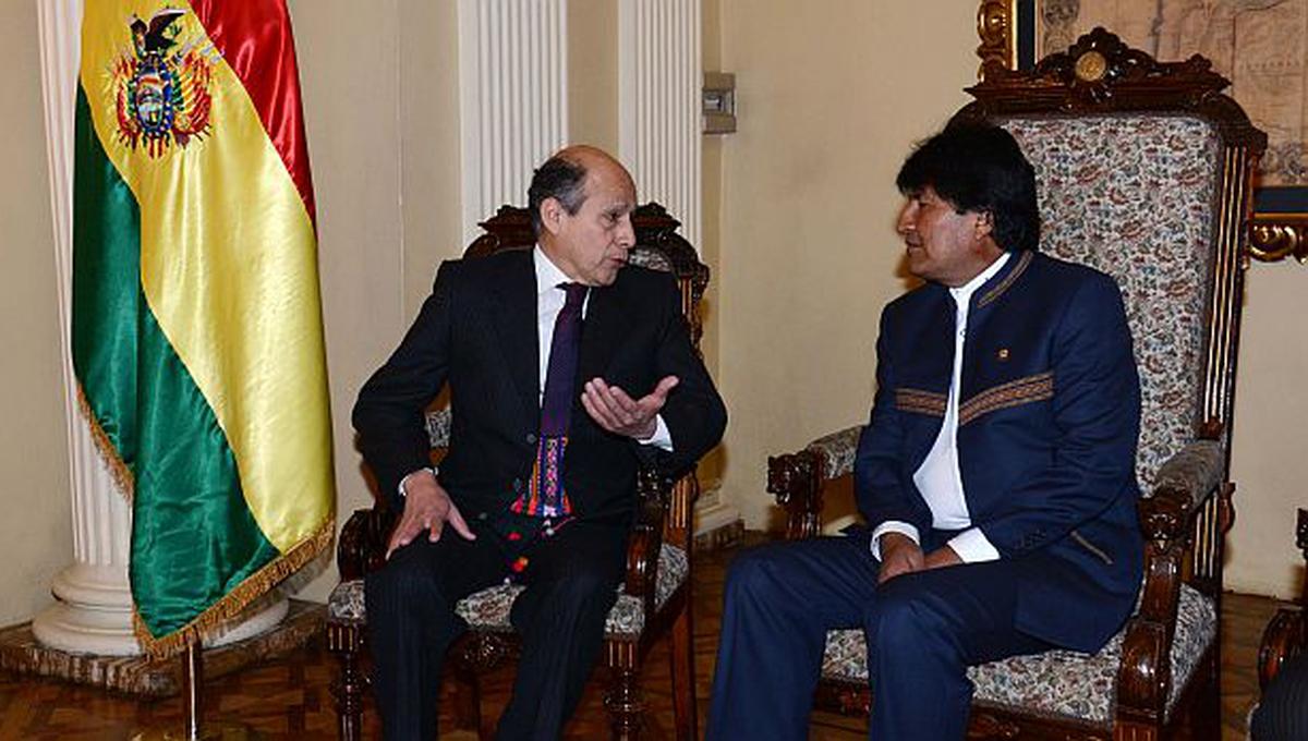 Evo Morales dice que no habló de Belaunde con nuevo embajador