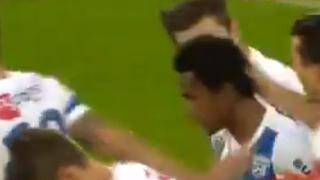 Yordy Reyna le anotó este gol al Red Bull Salzburgo [VIDEO]
