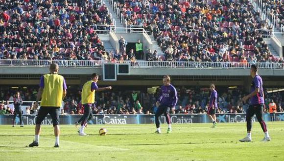 Neymar deleitó a hinchas de Barcelona con 5 goles en práctica