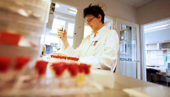 Laboratorios están a punto de sacar al mercado nuevo tratamiento para el cáncer de sangre. (Foto: Bloomberg)
