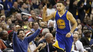 Nuevo show de Curry: anotó 51 puntos y 11 tiros de tres puntos