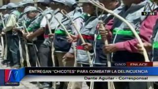 Cusco: alcalde entregó 'chicotes' a juntas vecinales
