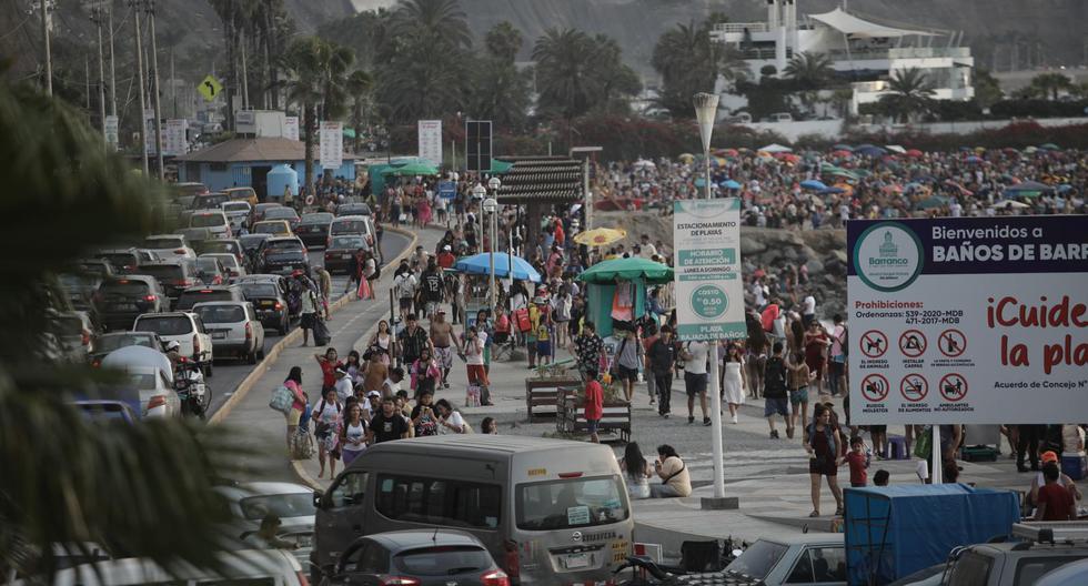 El pasado 1 de enero, cerca de 50 mil veraneantes llegaron hasta la playa de Agua Dulce, en Chorrillos, para festejar el inicio del 2024. (Foto: Anthony Niño de Guzmán)