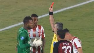 Dejó con 10 a Melgar: Carlos Cáceda fue expulsado en partido ante River Plate | VIDEO
