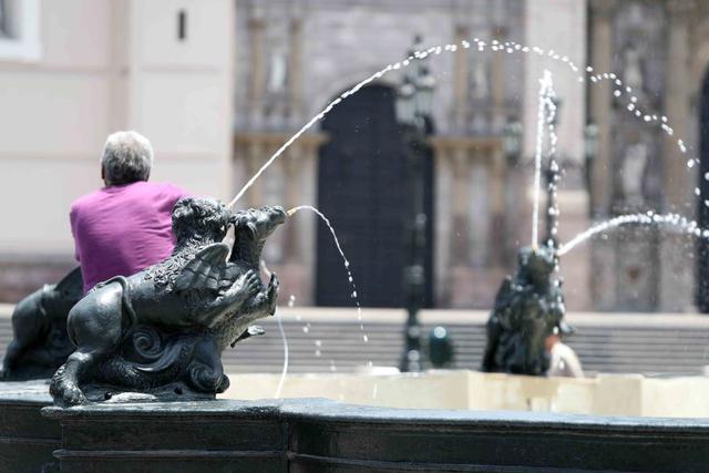 Lima culminó restauración de pileta de Plaza Mayor [FOTOS] - 2