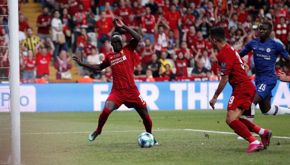 Liverpool vs. Chelsea: Mané anotó el 1-1 en la Supercopa de Europa luego de un pase de Firmino. (Foto: Reuters)