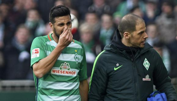 De acuerdo con el medio alemán "Bild", Alexander Nouri, entrenador del Werder Bremen, no desea contar más con Claudio Pizarro. Pero la directiva desea extender su contrato. (Foto: AFP)