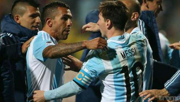 Carlos Tévez defiende a Lionel Messi luego de no presentarse al entrenamiento de PSG, tras su viaje a Arabia.