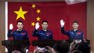 Qué trabajos realizarán los astronautas que parten mañana a la nueva estación espacial de China