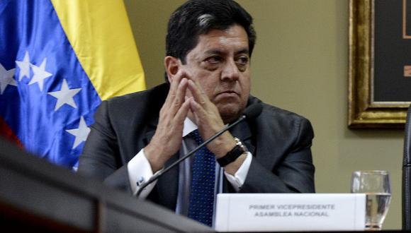 Zambrano es uno de los diez diputados imputados por el TSJ por participar en la fallida rebelión del 30 de abril, bajo el liderazgo de Guaidó. (Foto: AFP)