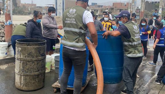 Los vecinos beneficiados son de las zonas de Villa Esperanza, Arriba Perú, Huáscar (comuna 12), José Carlos Mariátegui y Praderas (comuna 15), Cruz de Motupe (comuna 16), Jicamarca (comuna 18, la zona más alejada del distrito), y la Asociación Paraíso (comuna 2). (Foto: Pongo el Hombro)