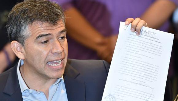 Julio Guzmán solicitó kit electoral para inscribir un partido
