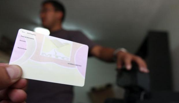 Menos de la cuarta parte de centros médicos para obtener brevete fueron renovados por el MTC.