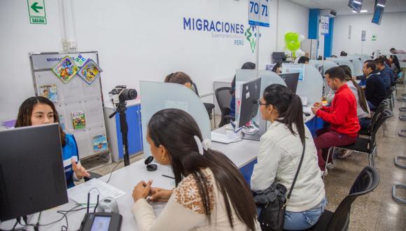 Los ciudadanos venezolanos que no concluyen su proceso, podrían ser sujetos a sanciones, por tener exceso de permanencia. (Foto: Migraciones)