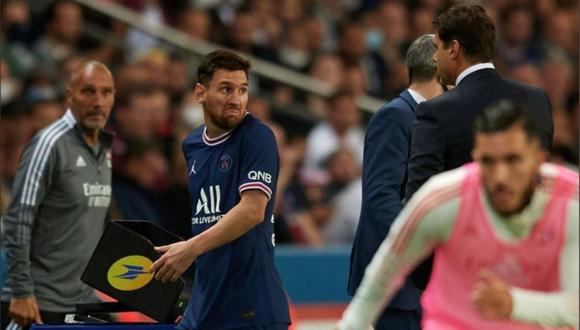 El técnico Mauricio Pochettino sacó a Lionel Messi del campo el último fin de semana cuando el partido iba 1-1.