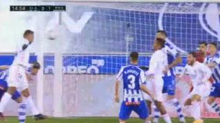 Real Madrid vs. Alavés: Casemiro y el 1-0 con un gran cabezazo dentro del área | VIDEO