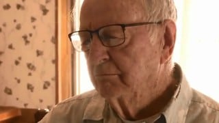 El repartidor de pizza de 89 años que recibió una propina de 12 mil dólares 