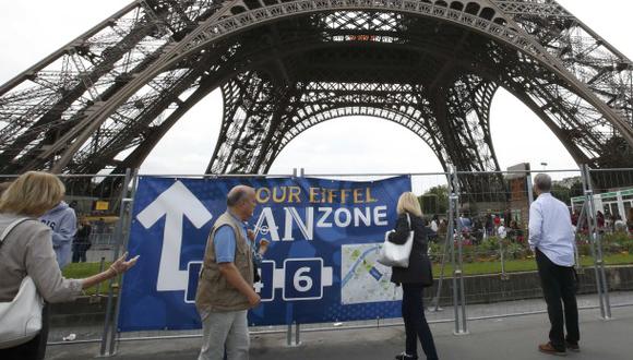 Francia: La Torre Eiffel perderá este día 20.000 visitantes