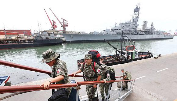 Buque militar zarpó a Tumbes para atender afectados por lluvias