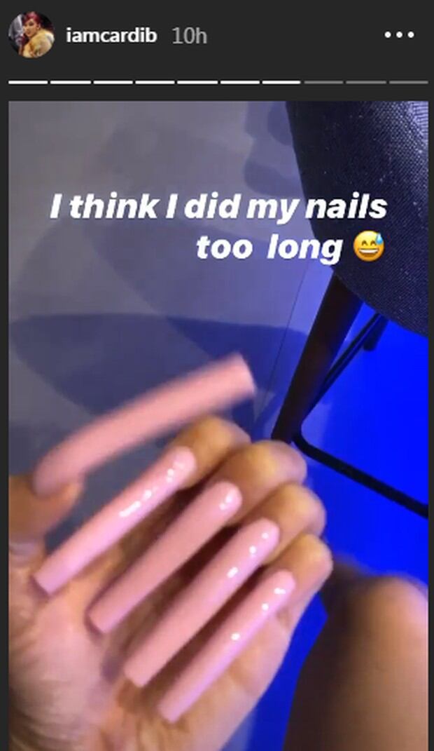 La manicura que se realizó la cantante Cardi B. (@iamcardib).