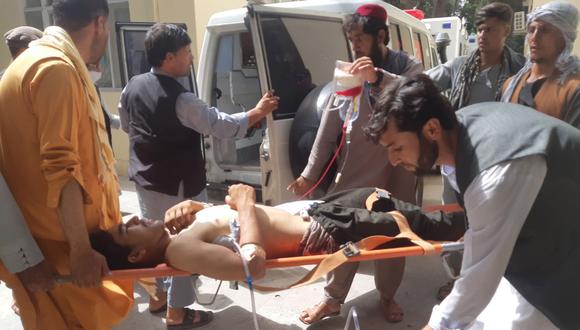 Traslado de heridos en Afganistán. (Foto: EFE)