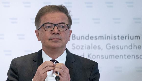 El ministro de Salud de Austria, Rudolf Anschober, anunció este martes su dimisión, declarándose “agotado” por la gestión de la pandemia de coronavirus covid-19. (Foto: JOE KLAMAR / AFP).