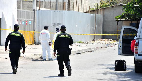 Autoridades realizan las investigaciones en el lugar. FOTO: Agencia Kronos