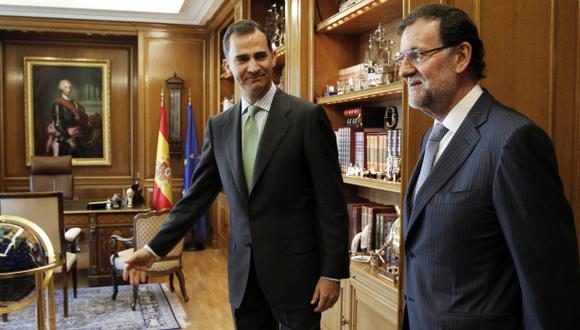 Felipe VI inició su reinado con una reunión con Rajoy