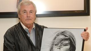 Muere Terry O’Neill, fotógrafo de celebridades como Beatles, Elizabeth Taylor o Frank Sinatra