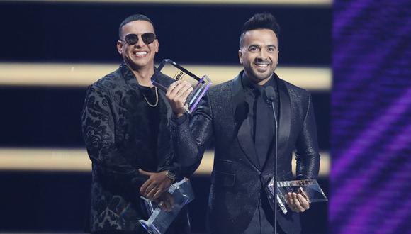 Daddy Yankee y Luis Fonsi en los Premios Billboard 2018. (Foto: AP)