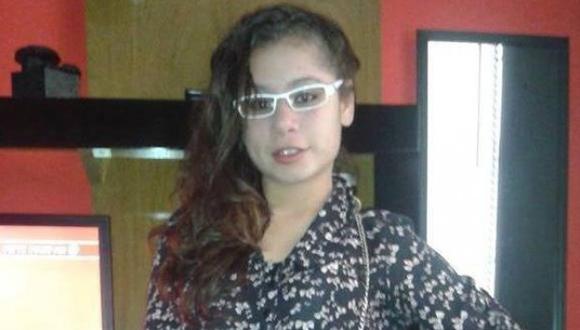 El cuerpo sin vida de una mujer identificada como Nickoll Dayanne Arrasco Barrionuevo, de 22 años, fue encontrado la noche domingo en el interior de una vivienda deshabitada. (Foto: Facebook).