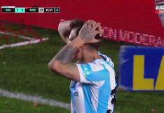 ¡El blooper del año! Nicolás Reniero falla gol solo frente al arco | VIDEO