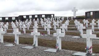 Islas Malvinas: Identificarán a argentinos caídos hace 35 años [VIDEO]