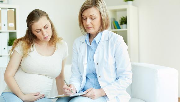 El embarazo es un período de cambios significativos en el cuerpo de una mujer, y la diabetes puede añadir complicaciones que requieren una atención médica especializada.