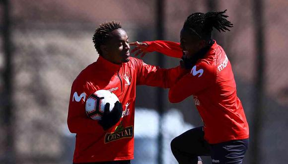 André Carrillo y Luis Advíncula hablaron sobre el incumplimiento de Yordy Reyna. (Foto: GEC)