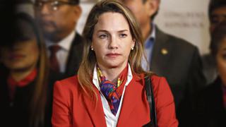 Luciana León: fiscal de la Nación pide impedimento de salida del país por 36 meses