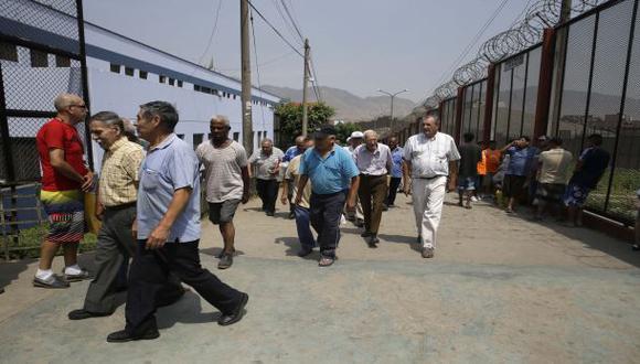Hay más de 2.500 ancianos presos en las cárceles peruanas