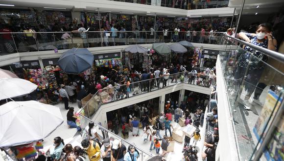 LIMA PERU 20 DE DICIEMBRE  2021

AGLOMERACIONES POR CAMPAÑA NAVIDEÑA. RECORRIDO POR LOS CENTROS LOCALES DE MAYOR COMPRA EN LA CIUDAD Y LA ALARMANTE INCREMENTACION DE CASOS DE LA NUEVA VARIANTE OMICRON









