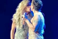 Gloria Trevi y Alejandra Guzmán: este es el atrevido beso que se dieron durante show