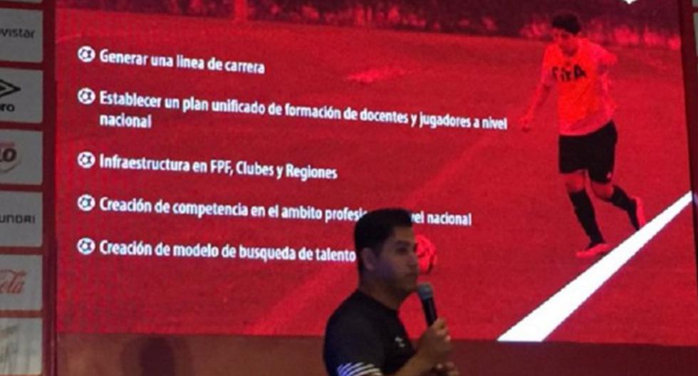 Daniel Ahmed expuso el proyecto que tiene para el fútbol de menores en el Perú. (Foto: Twitter)