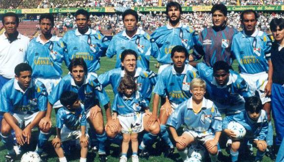 Sporting Cristal, dirigido por Juan Carlos Oblitas, apabulló al cuadro boliviano. Roberto 'El Chorrillano' Palacios marcó un hat-trick aquella noche de 1995. (Foto: internet)